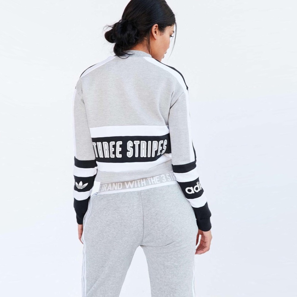 New Adidas Originals '80s Moto Cropped Sweatshirt - Picture 4 of 14